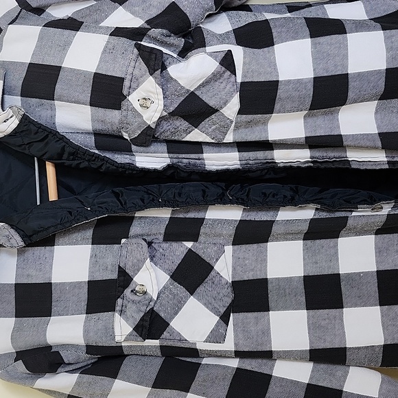 Arrow Sportswear Men's Black and White Buffalo Check Jacket w/Quilted Interior - Picture 4 of 14